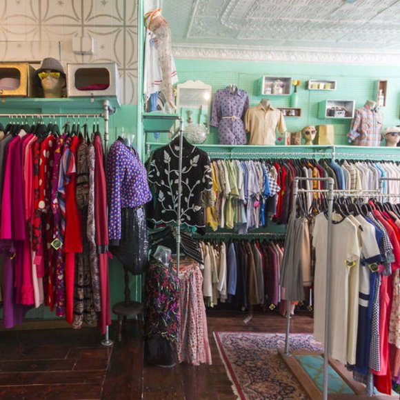 Meet your Posher, Tiffney - Picture 1 of 2